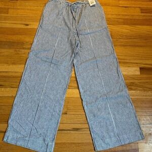 Wide leg pants